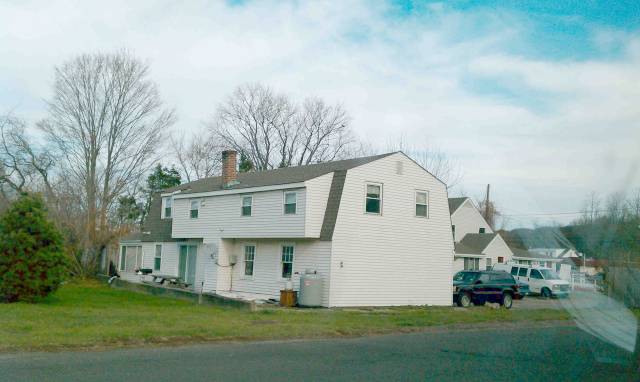 Building photograph for 456 DANBURY RD